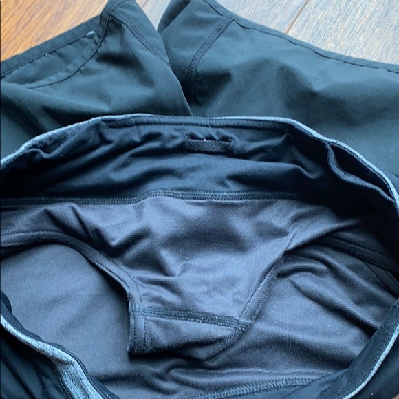 Lululemon running shorts - Picture 8 of 8